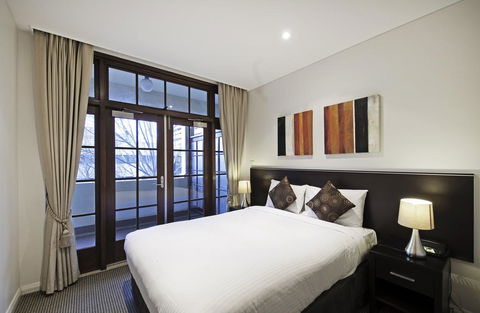 Quest Canberra - LBG 2