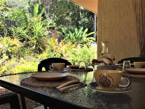 Rainforest Cottage Cairns - LBG 2