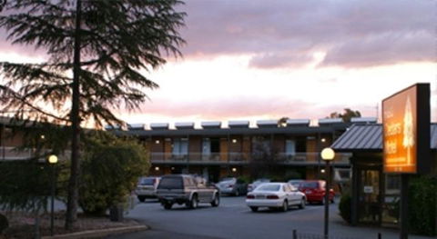 Red Cedars Motel - LBG 0
