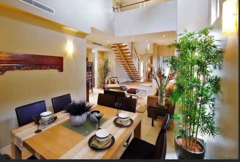 Resort Living With Private Pool Sleeps 8 - LBG 1