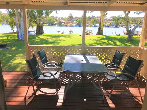 Riverfront Getaway - Mannum - LBG 1