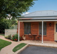 Ross Motel - LBG