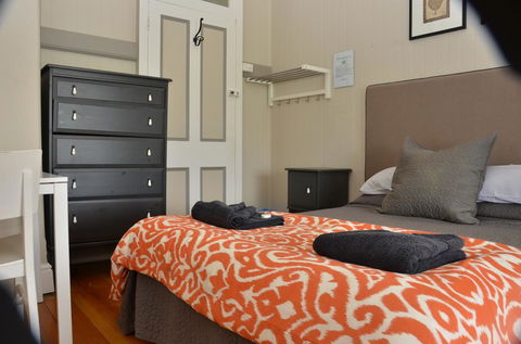 Royal Gatton Hotel - LBG 3