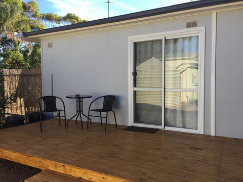 Self Contained Cabin - LBG 0