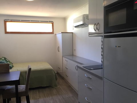 Self Contained Cabin - LBG 3