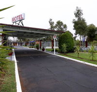 Silver Oaks Motel - LBG