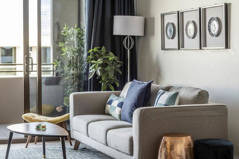 SPACIOUS BRAND NEW // 1BR // IN GORGEOUS BARTON - LBG 3