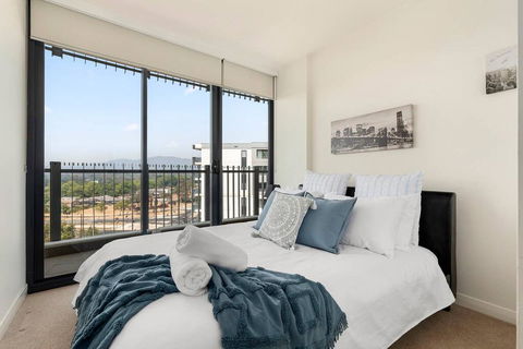 Spacious Luxury 3Br Top Location , WiFi, Gym, Pool - LBG 2