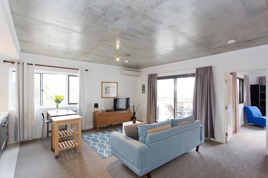 Accommodation North Coogee WA LBG