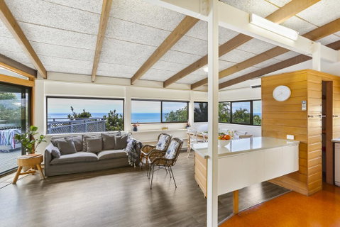 Sunshine Beach Shack - LBG 3