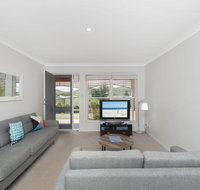 Surf Break - 10A Tuna Downstairs - LBG