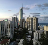 Surfers Paradise Holiday Apartment - LBG