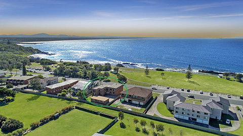 Surfspray 4 - Pebbly Beach - LBG 1