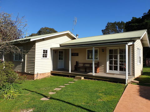 Sutton Forest Cottage - LBG 0