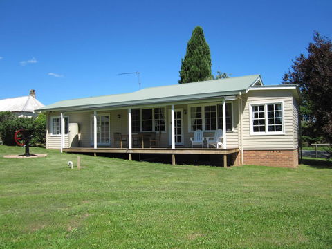 Sutton Forest Cottage - LBG 3