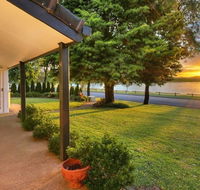 Tara Downs on Lake Albert - LBG