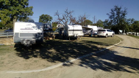 Taroom Caravan & Tourist Park - LBG 2