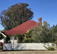 Tenterfield Historic c1895 Cottage - LBG