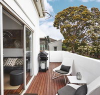 The Anderson South Melbourne MSAC 400m Parking Balcony - LBG