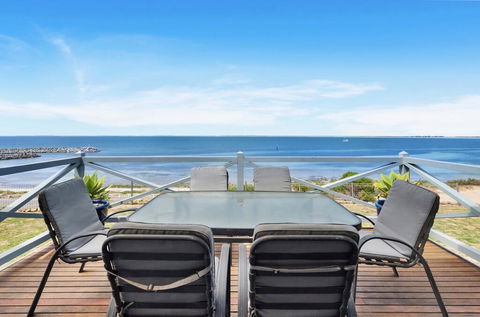 The Beach House - Point Turton - LBG 0