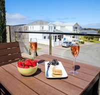 The Beach House At Bayside - LBG