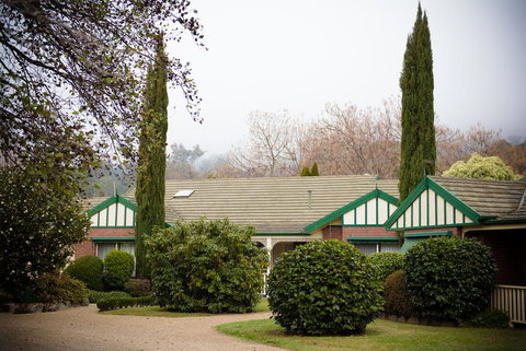 The Birch House - Silver Birches Luxury Accommodation Bright - LBG 1