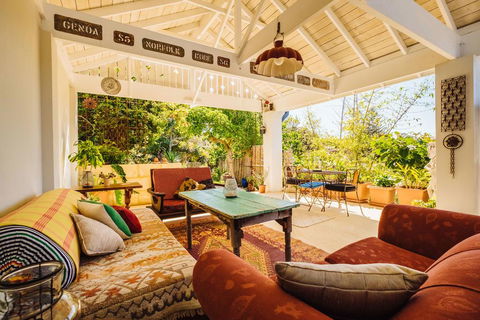 The Blue Beach House - LBG 0