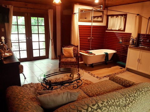 The Cabin - LBG 0