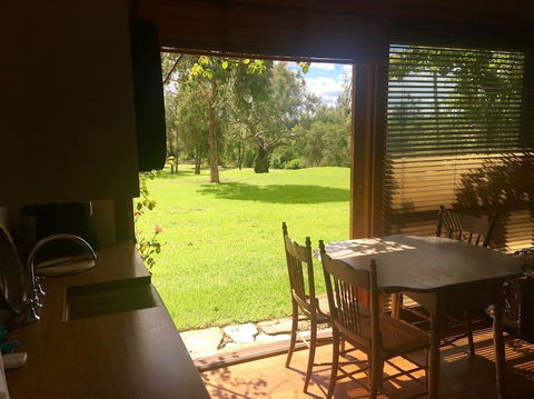 The Coach House On River And Park - LBG 1