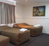 The Commercial Hotel Motel - LBG