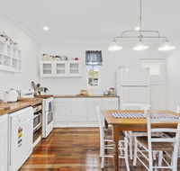 The Cottage on Lamington - LBG
