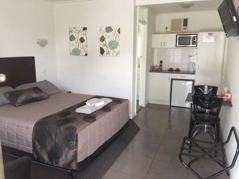 The Esplanade Motel - LBG 2