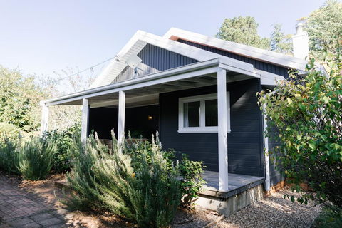 The Farm House At Springfield - LBG 0