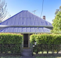 The Grey House - LBG