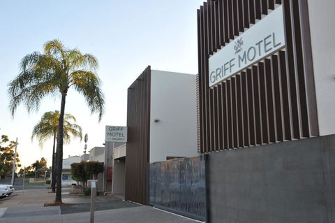 The Griff Motel - LBG 3