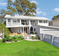 THE LAKE HOUSE - WiTH SWIMMING POOL - LBG