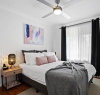 The Neo stylish central apartment with aircon courtyard and Netflix - LBG