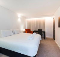 The Nest - Spacious Studio on Newcastle St with Roof Terrace - LBG
