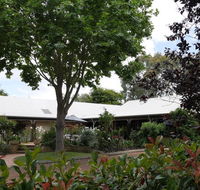The Noble Grape Guesthouse - LBG
