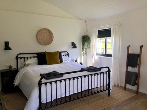 The Retreat - LBG 0