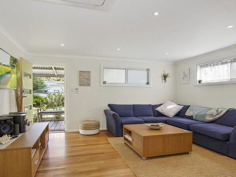 The Shabby Shell - Fresh And Inviting - LBG 0