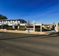 The Town House Motor Inn - LBG