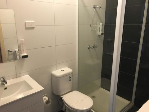 The Wharf Hotel - LBG 0