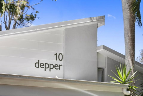 Tranquil & Tropical, Sunshine Beach - LBG 1