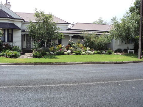 Travellers Rest B&B - LBG 1