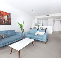 Trendy Self Contained Inner City Apartment - LBG