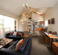 TWOFOURTWO Boutique Apartments - LBG