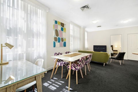 ULTIQA Rothbury Hotel - LBG 2