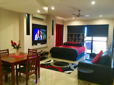 Ultra Modern Private Studio Room - LBG 2