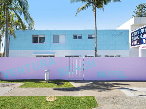 Ventura Beach Motel 2 Bedroom Poolside - LBG 2